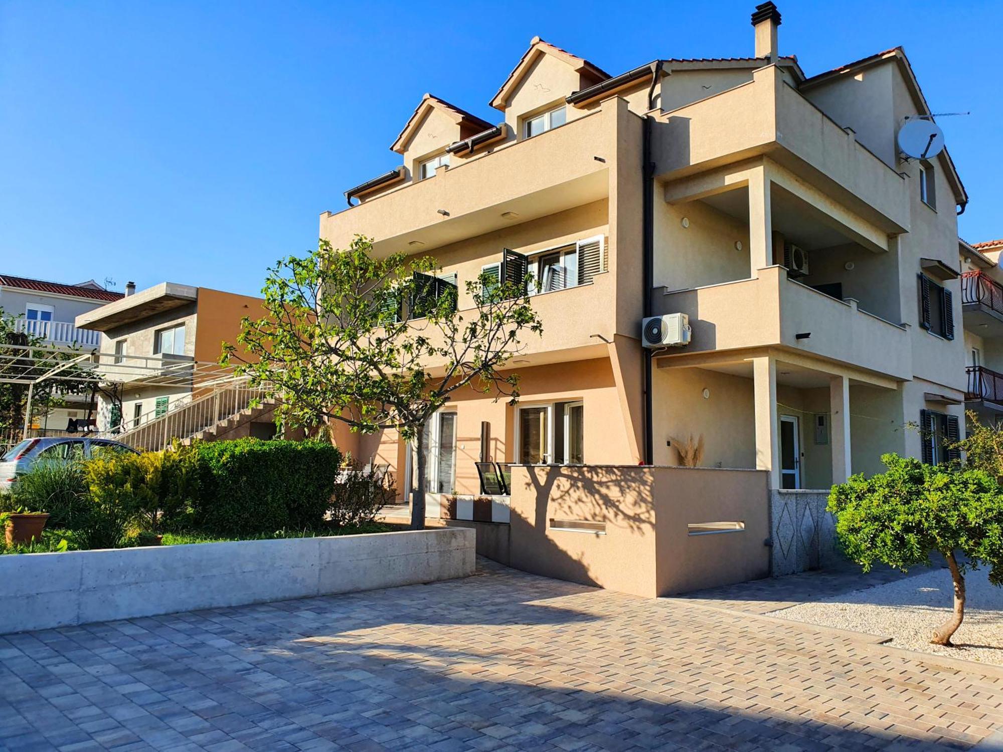 Gracienda Apartment Bilice Exterior photo